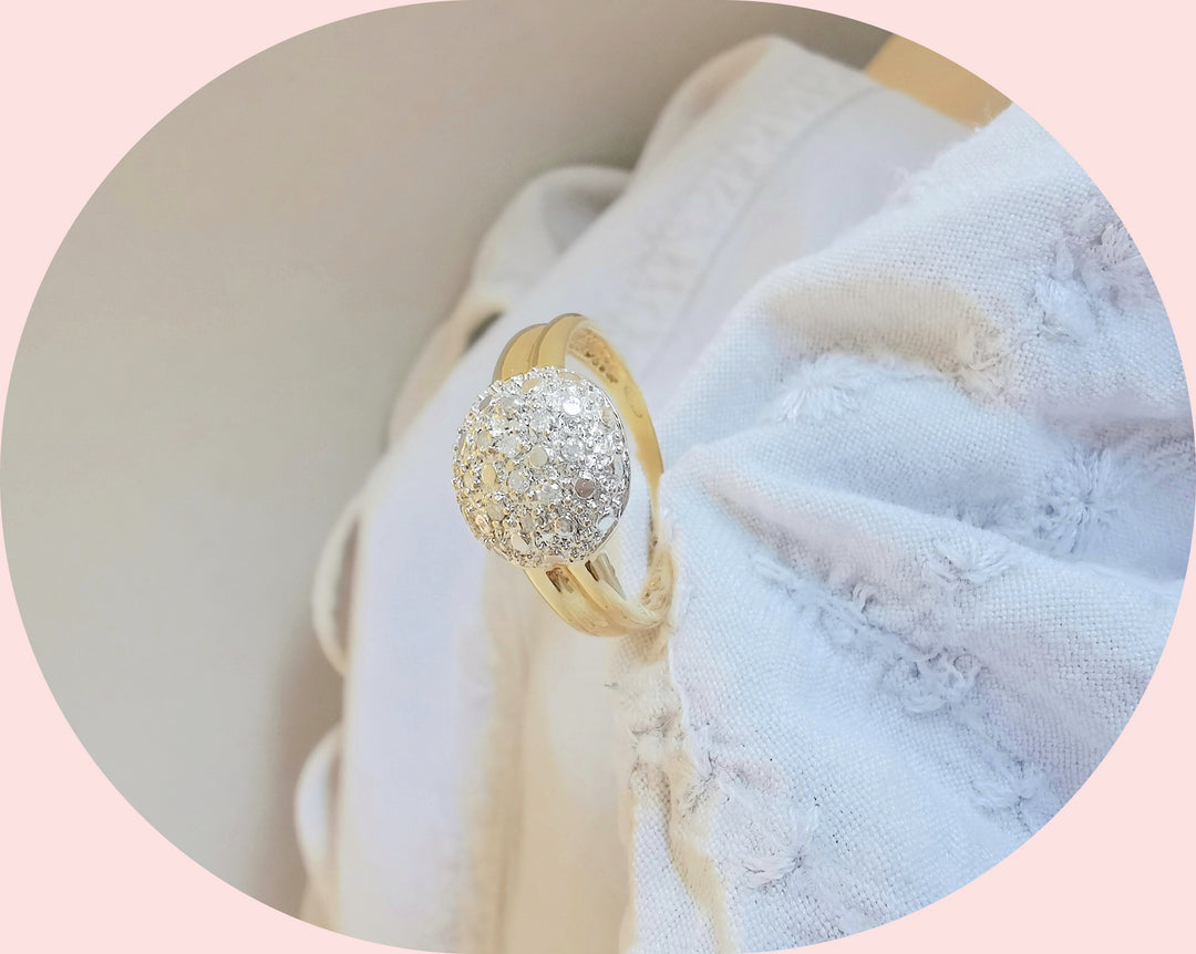 Bague boule / Diamants / Or 18 K gold / 750/1000 / Or 18 carats