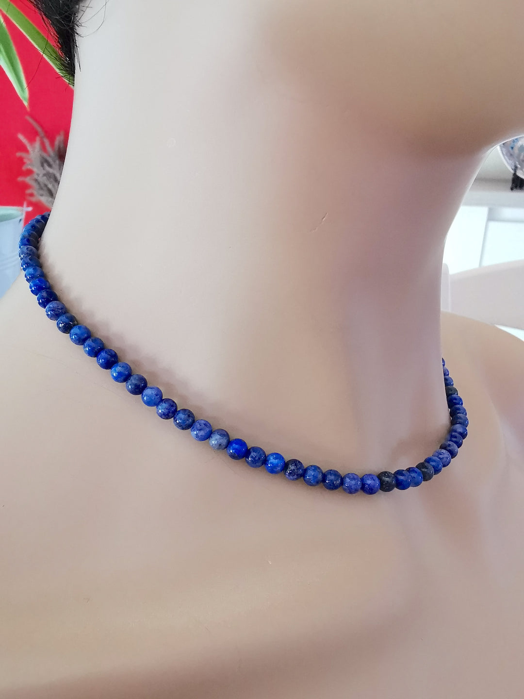 Collier ras de cou / perles en Lapis-lazuli
