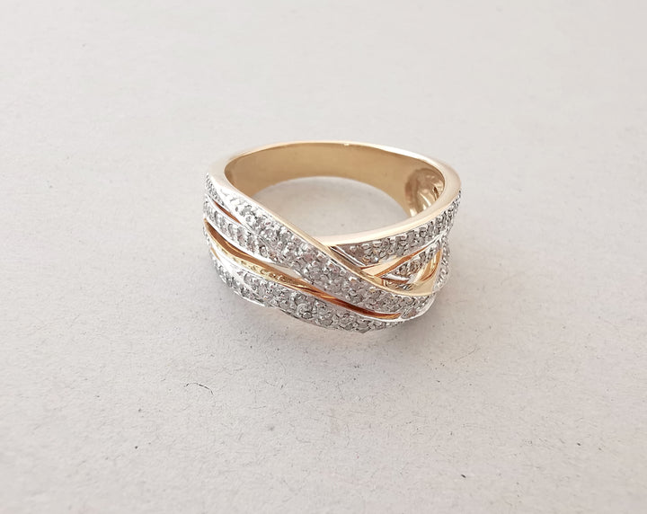 Bague entrelacée / Diamants 0,75 ct / Or 18 K gold / 750/1000 / Or 18 carats