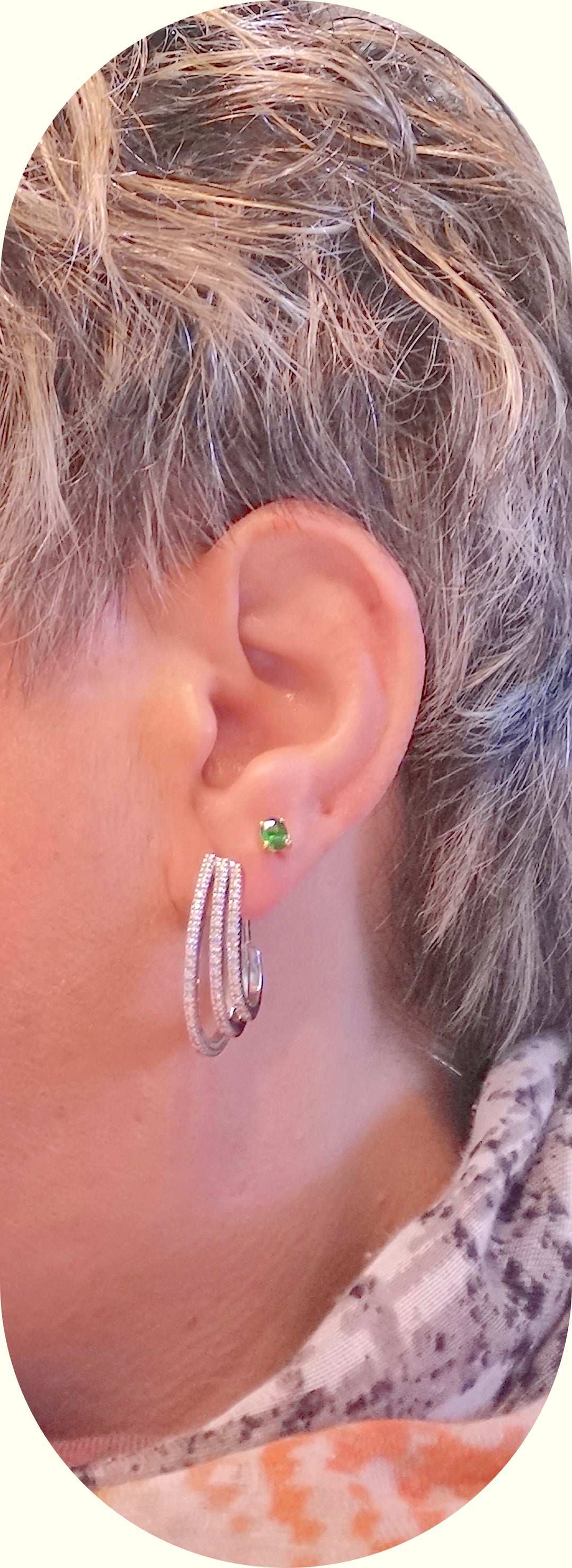 Boucles d'oreilles Créoles / Diamants / Or Blanc 18 K / 18 carats / 750/1000
