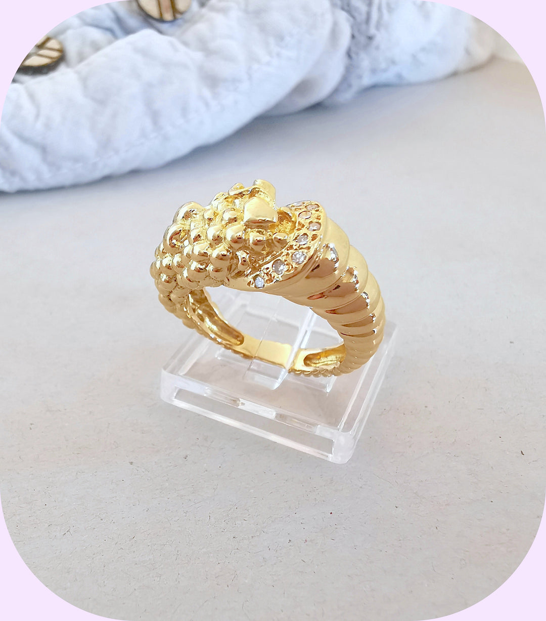 Bague Or 18 K " Corne d'abondance " / Diamants / Or 18 carats / 750/1000