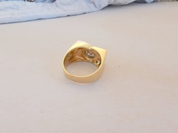 Bague Chevalière 10,75 gr / Diamants / Or 18 K gold / 18 carats / 750