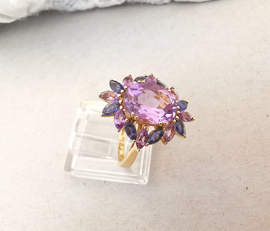 Bague Or 18 K / Améthystes / iolites / Or 18 carats / 750/1000