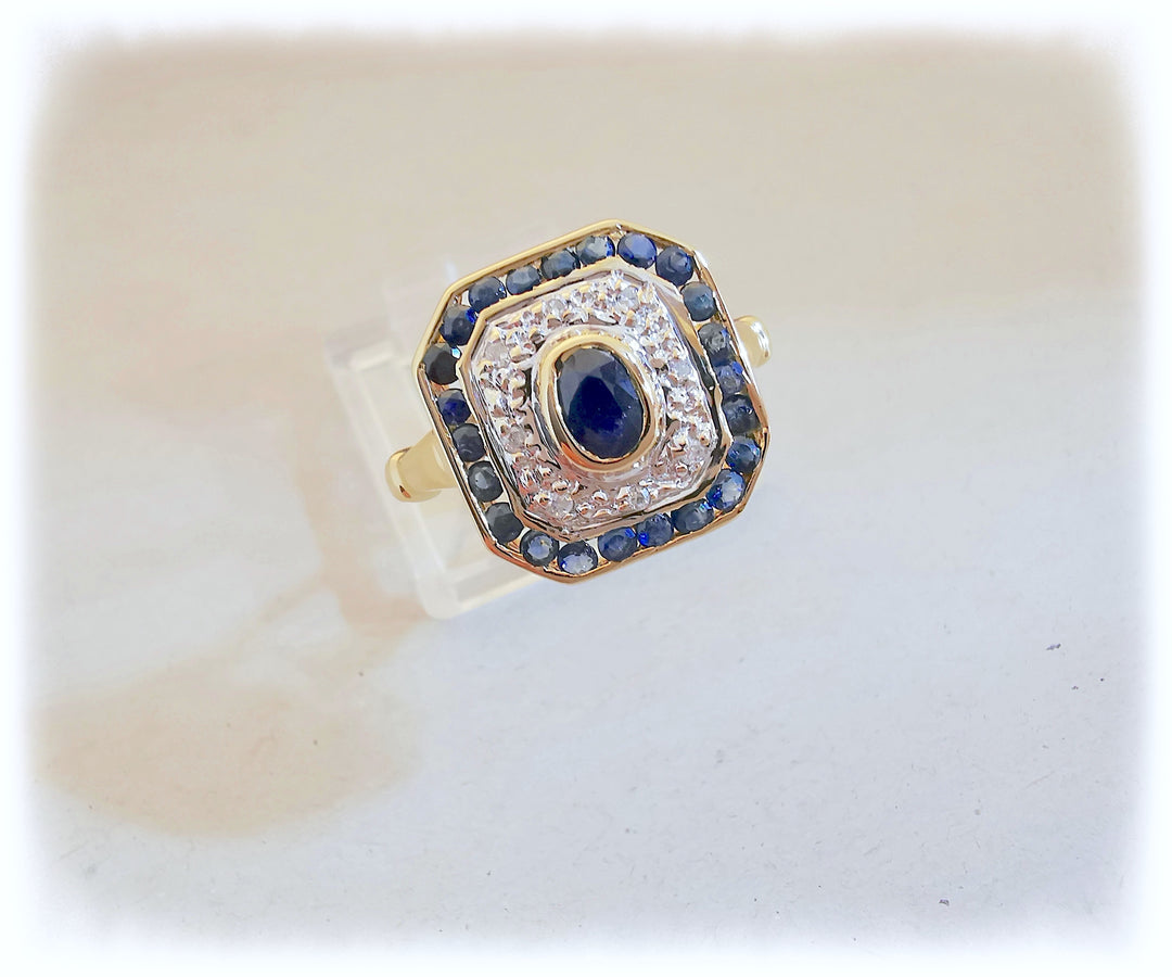 Bague octogonale Saphirs / Diamants / Or 18 K / (750°/°°) / 18 carats