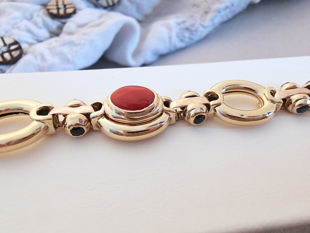 Bracelet / Gourmette / Corail / Saphirs / Or 18 K / 18 carats / (750°/°°)