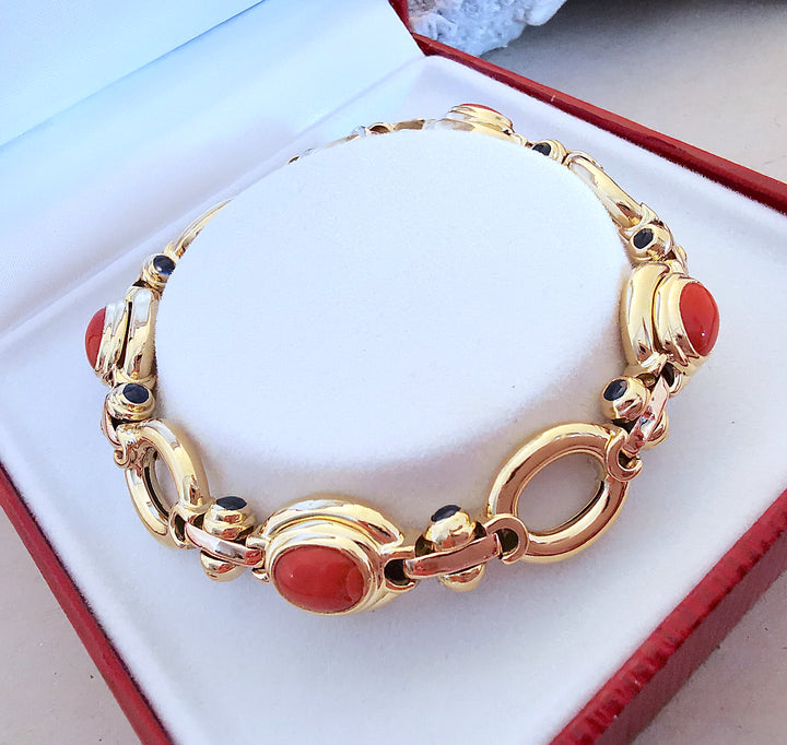 Bracelet / Gourmette / Corail / Saphirs / Or 18 K / 18 carats / (750°/°°)