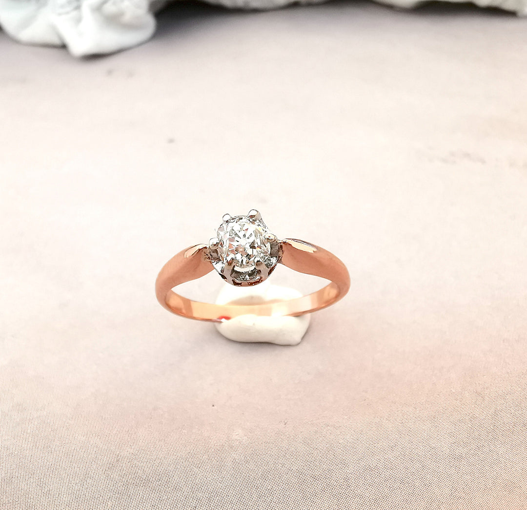 Bague Ancienne solitaire / Or Rose 18 K et Platine / Diamant taille ancienne 0,20 ct / 750/ 18 carats