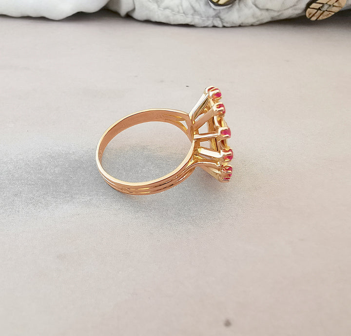 Bague AUGIS / Médaille d'amour / Rubis / Diamant / Or 18 K / 18 carats / (750°/°°)