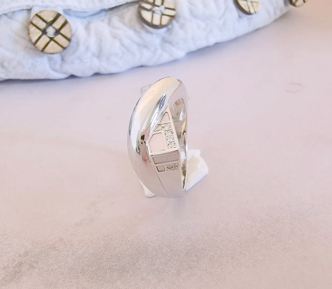 Bague Mauboussin " En Corps et Encore " avec nacre et Diamants / Or Blanc 18 K