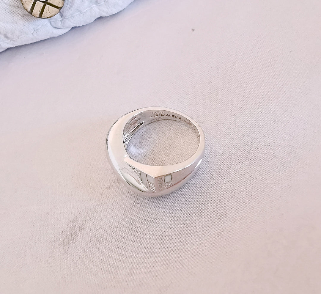 Bague Mauboussin " En Corps et Encore " avec nacre et Diamants / Or Blanc 18 K