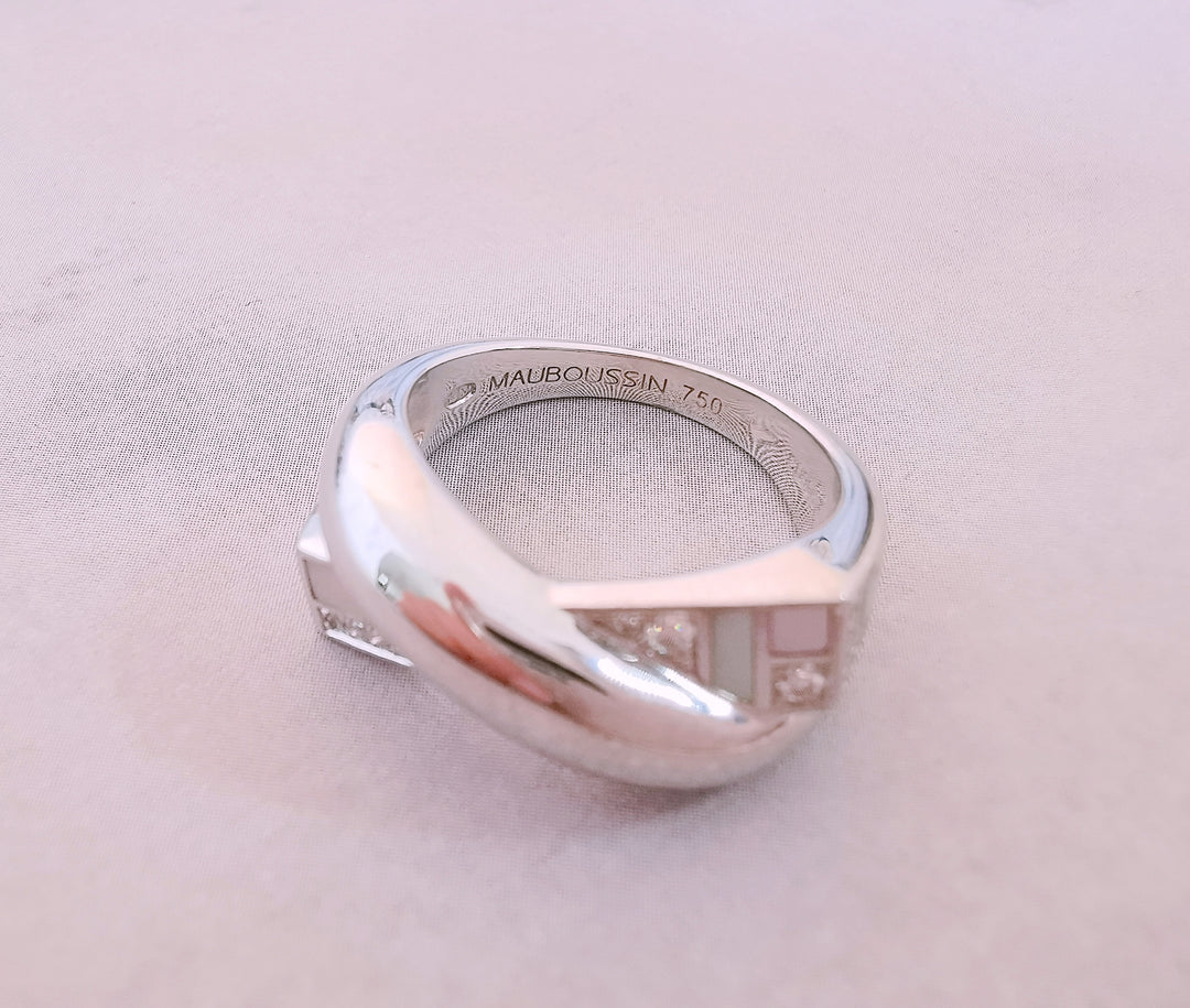 Bague Mauboussin " En Corps et Encore " avec nacre et Diamants / Or Blanc 18 K