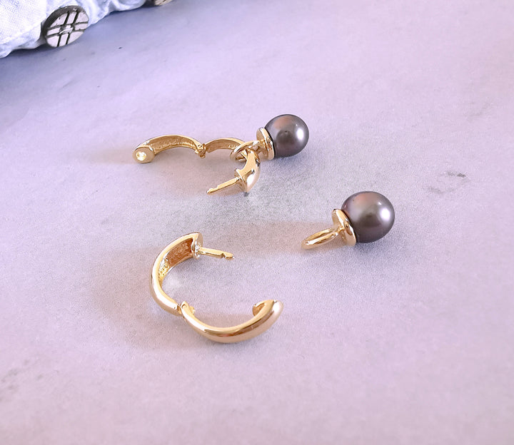 Boucles d'oreilles créoles pendantes / Perles de Tahiti / Or Jaune 18 K / 18 carats / (750°/°°)