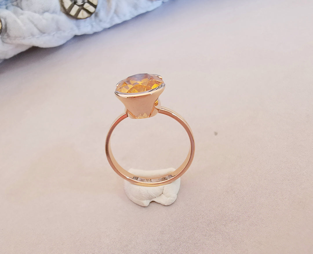 Bague Citrine / Or Jaune 18 K /  18 carats / (750°/°°)