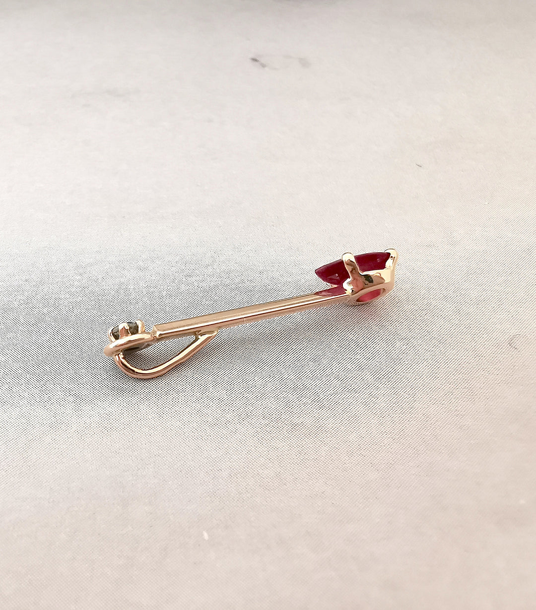 Pendentif Baguette / Rubis / Diamant / Or Jaune 18 K / 750°/°° / 18 carats