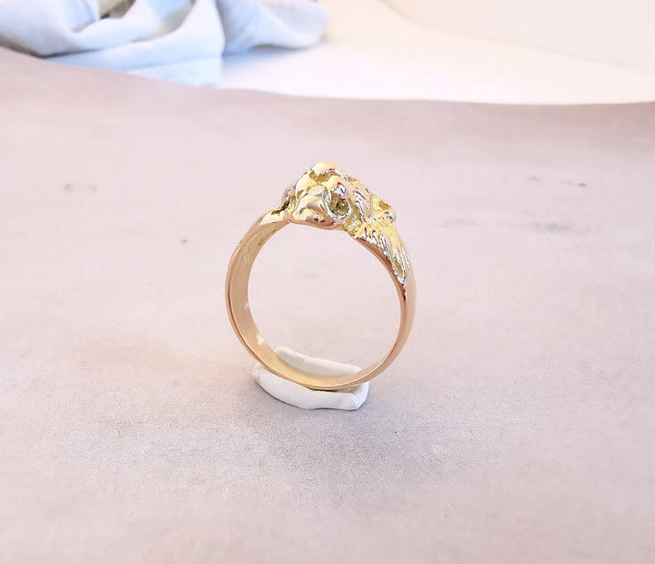 Bague Chevalière tête de lion / Rubis / Diamant /  Or Jaune 18 K / (750°/°°) / 18 carats