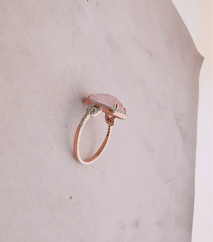 Bague / Quartz Rose / Diamants / Or Rose 9 K / (375°/°°) / 9 carats