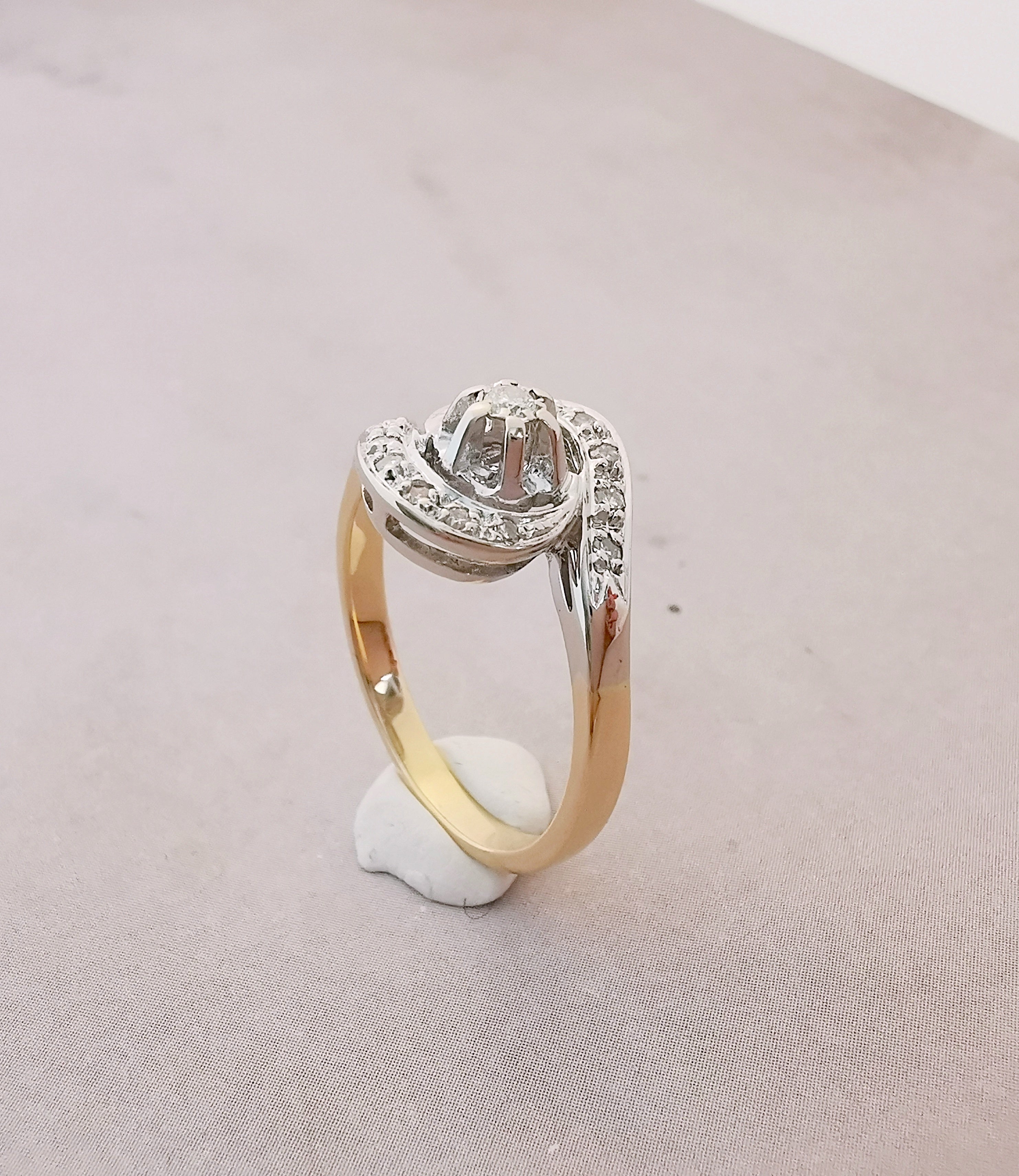 Bague Tourbillon Ancienne Diamants Or 18 K 18 carats 750