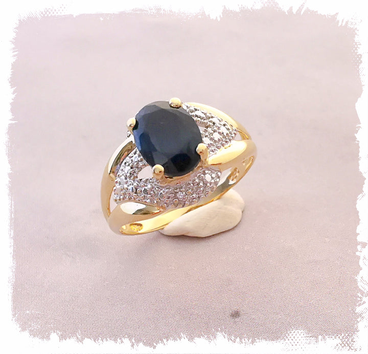 Bague Saphir / Diamants / Or 18 K / (750°/°°) / 18 carats