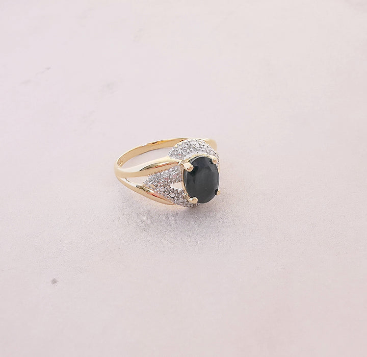Bague Saphir / Diamants / Or 18 K / (750°/°°) / 18 carats