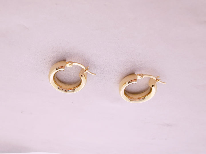 Boucles d'oreilles créoles / Or Jaune 18 K / (750°/°°) / 18 carats