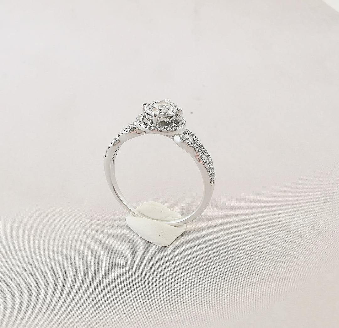 Bague de fiançailles / Diamants 0,60 ct / Or Gris 18 K / 18 carats / (750°/°°)