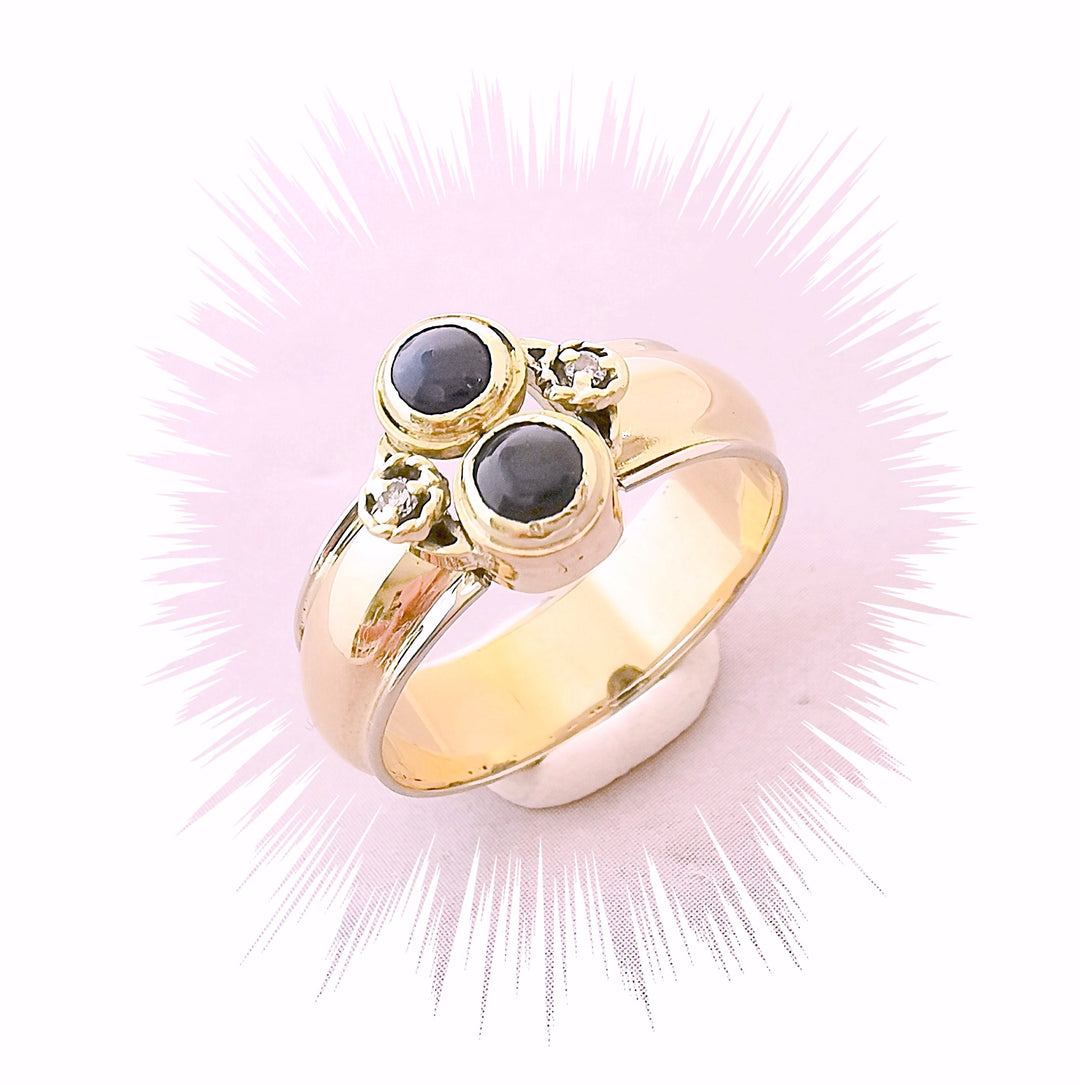 Bague Vintage Saphirs en cabochon / Diamants / Or 18 K / (750°/°°) / 18 carats