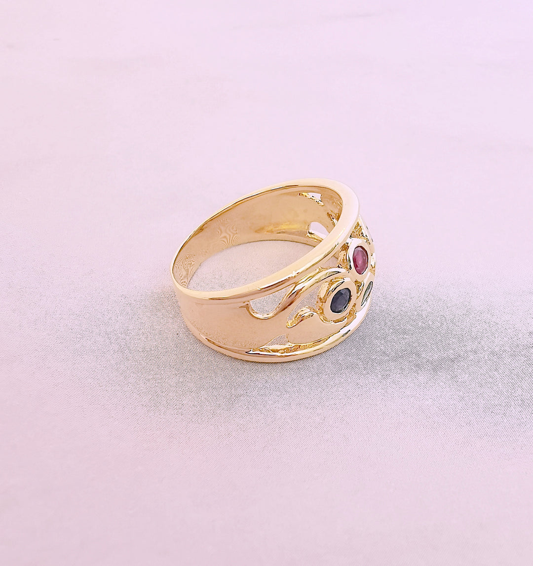 Bague Jonc / Emeraudes / Rubis / Saphirs / Or Jaune 18 K / 18 carats / (750°/°°)