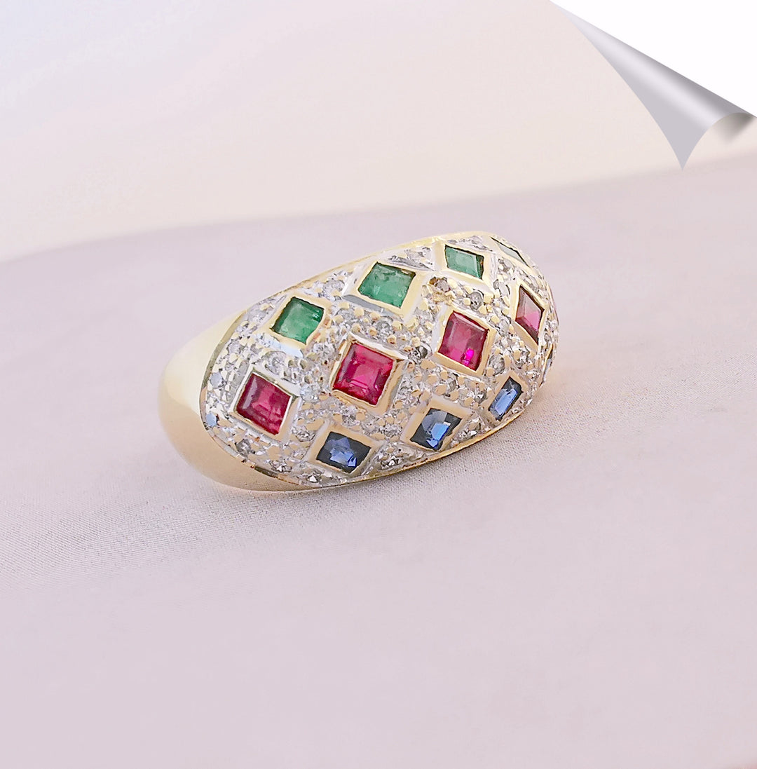 Bague Jonc Arlequin / Emeraudes / Rubis / Saphirs / Diamants / Or 18 K / 18 carats / (750°/°°)