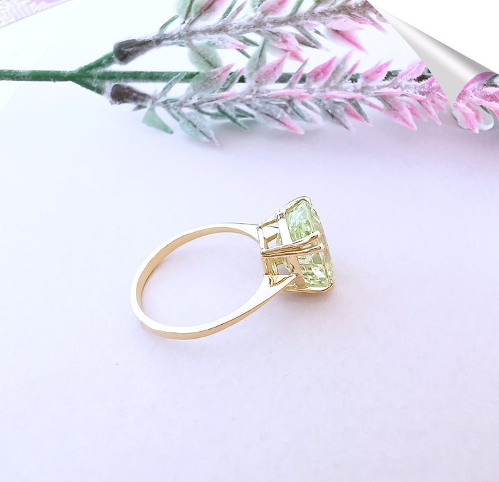 Bague NEUVE Béryl vert en Solitaire / Or Jaune 18 K / (750°/°°) / 18 carats