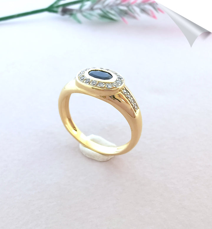 Bague Saphir / Diamants / Or Jaune 18 K / 18 carats / (750°/°°)