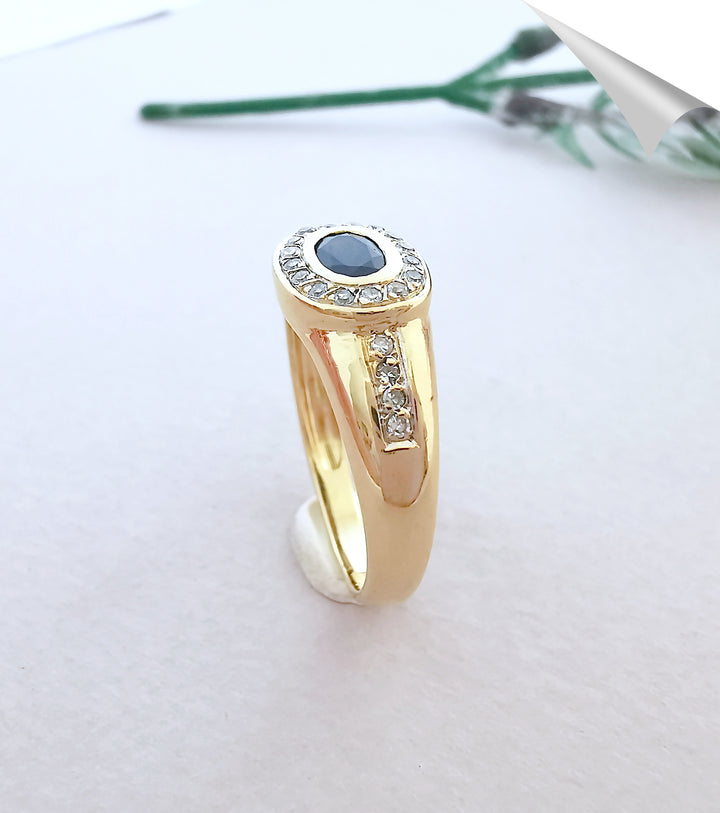 Bague Saphir / Diamants / Or Jaune 18 K / 18 carats / (750°/°°)