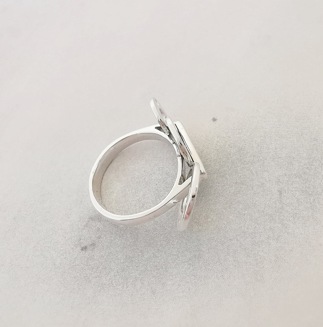 photo bague de seconde main or 18K et diamants