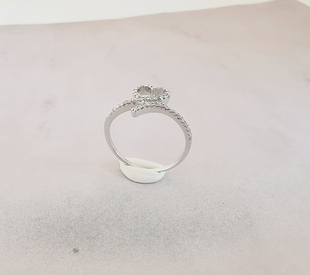 photo droite joaillerie circulaire Coeur Diamants Or Blanc 18K  