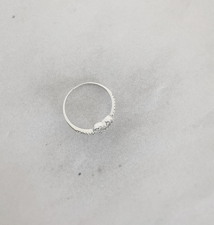 photo détaillée joaillerie femme bague diamants